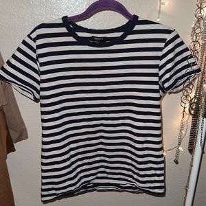 T shirt from forever 21 size M